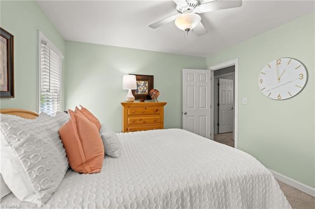 2803 Hackney Way, Jamestown, NC 27282