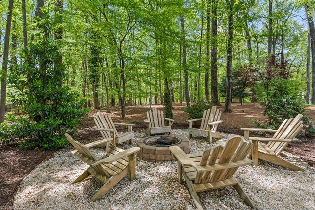 2803 Hackney Way, Jamestown, NC 27282