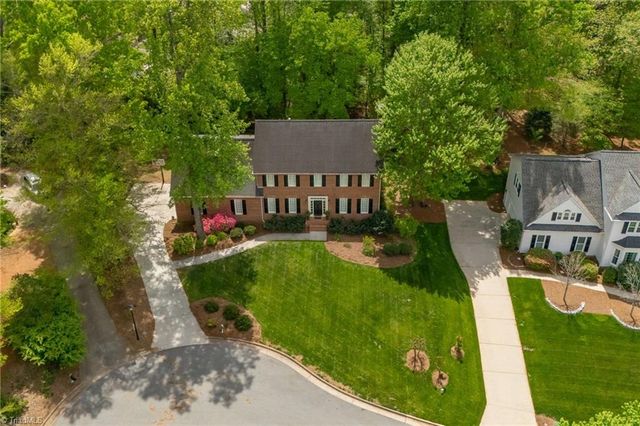 2803 Hackney Way, Jamestown, NC 27282