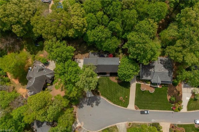 2803 Hackney Way, Jamestown, NC 27282
