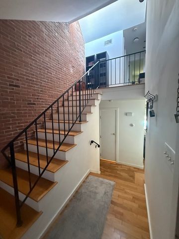 399 Great Rd 4, Acton, MA 01720