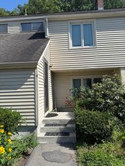 399 Great Rd 4, Acton, MA 01720