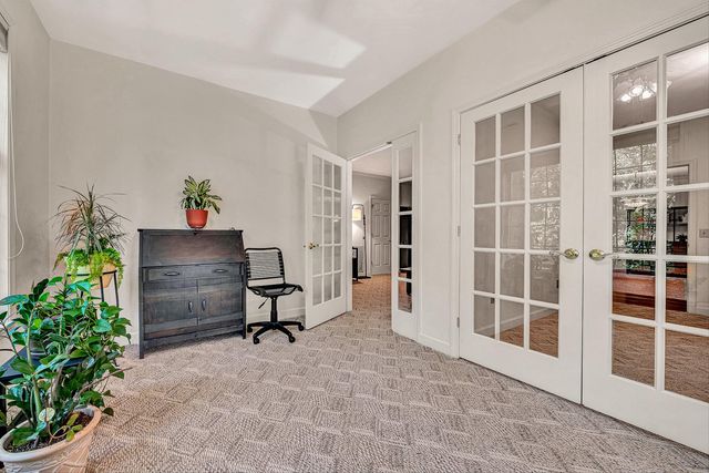 3050 McVitty Forest Dr Apt 106, Roanoke, VA 24018