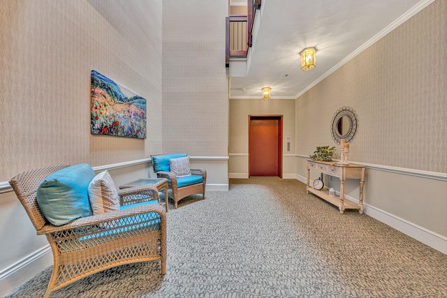 3050 McVitty Forest Dr Apt 106, Roanoke, VA 24018