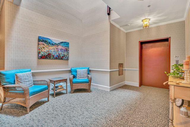3050 McVitty Forest Dr Apt 106, Roanoke, VA 24018