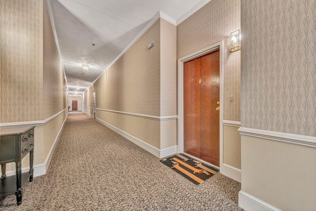 3050 McVitty Forest Dr Apt 106, Roanoke, VA 24018
