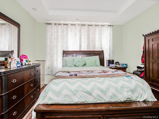 1012 E 225th Street, Bronx, NY 10466