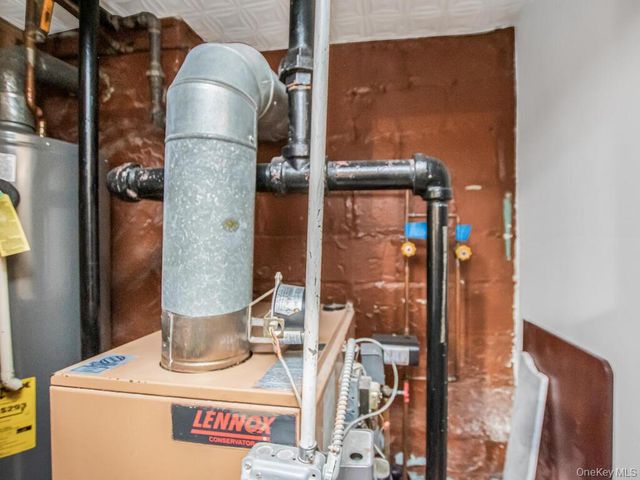 1012 E 225th Street, Bronx, NY 10466