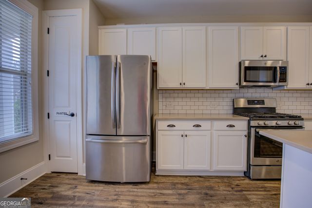 208 Silver Maple Court, Peachtree City, GA 30269