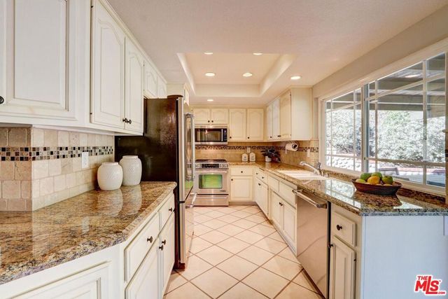 1771 Calle Artigas, Thousand Oaks, CA 91360