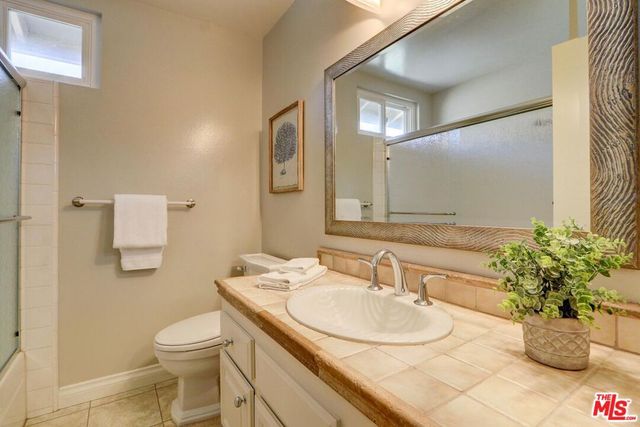 1771 Calle Artigas, Thousand Oaks, CA 91360