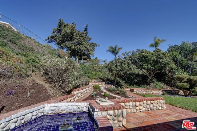 1771 Calle Artigas, Thousand Oaks, CA 91360