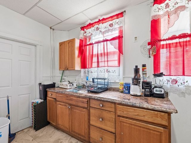 72 Sagamore Ave, Chelsea, MA 02150