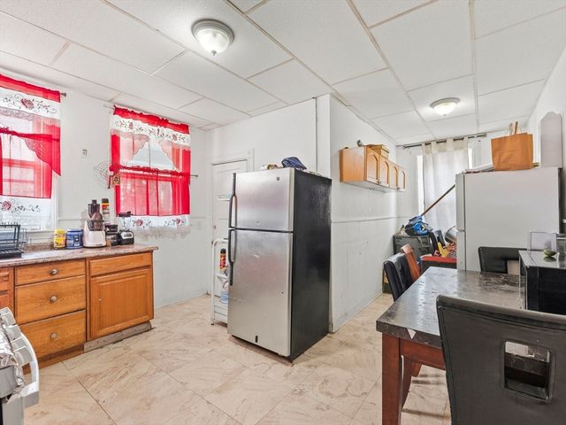 72 Sagamore Ave, Chelsea, MA 02150