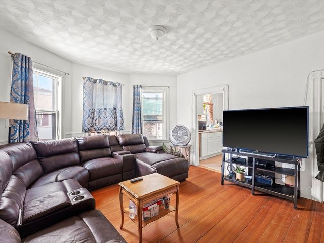 72 Sagamore Ave, Chelsea, MA 02150