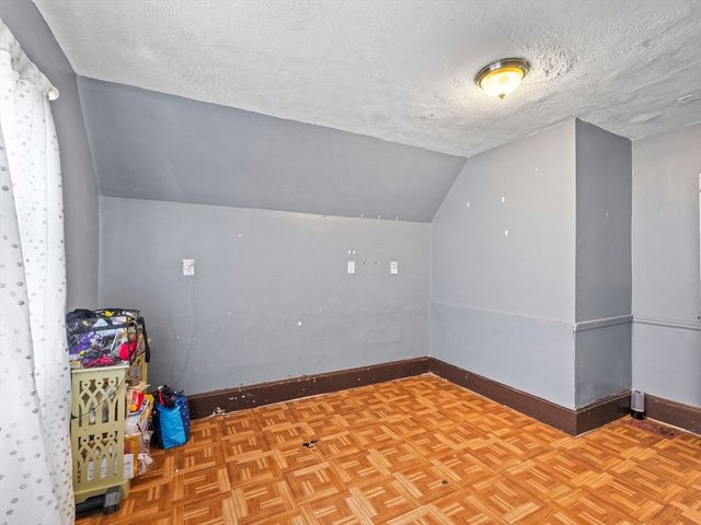 72 Sagamore Ave, Chelsea, MA 02150