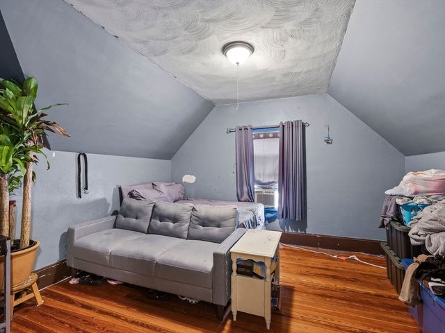 72 Sagamore Ave, Chelsea, MA 02150