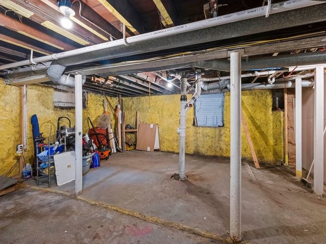 72 Sagamore Ave, Chelsea, MA 02150