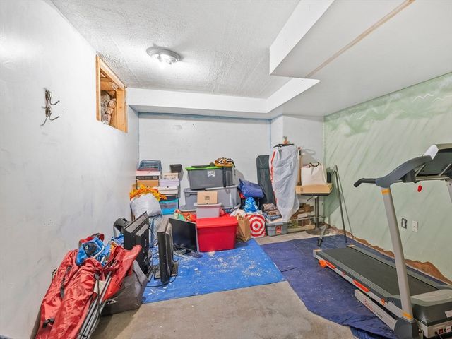 72 Sagamore Ave, Chelsea, MA 02150