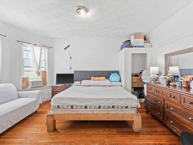 72 Sagamore Ave, Chelsea, MA 02150
