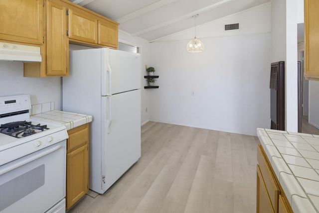 5709 El Campo Way, North Highlands, CA 95660