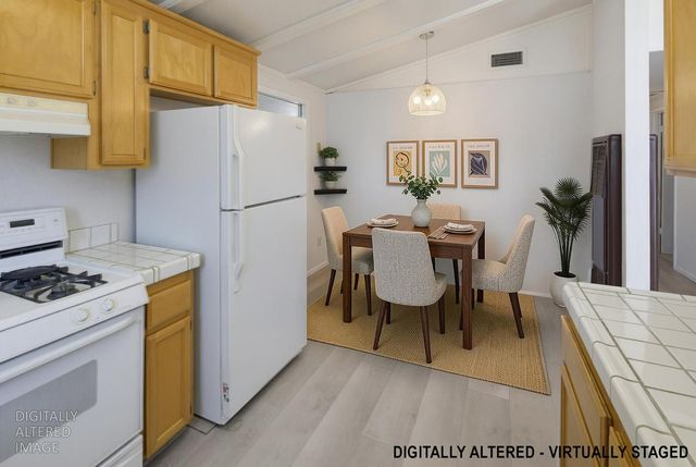 5709 El Campo Way, North Highlands, CA 95660