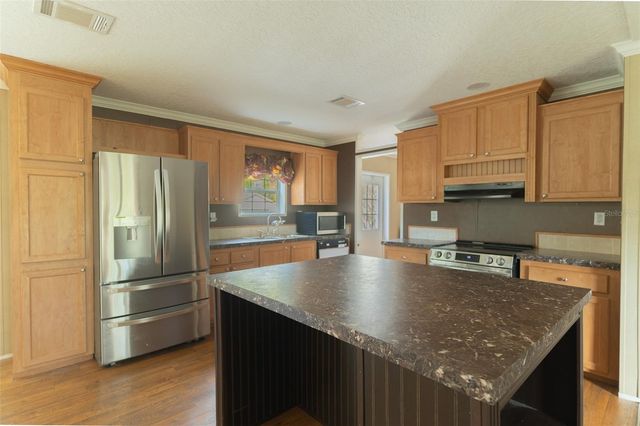 17794 COMMONWEALTH AVENUE N, Polk City, FL 33868