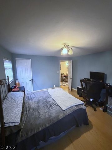 18 Garfield Park 18a, Edison Twp., NJ 08837