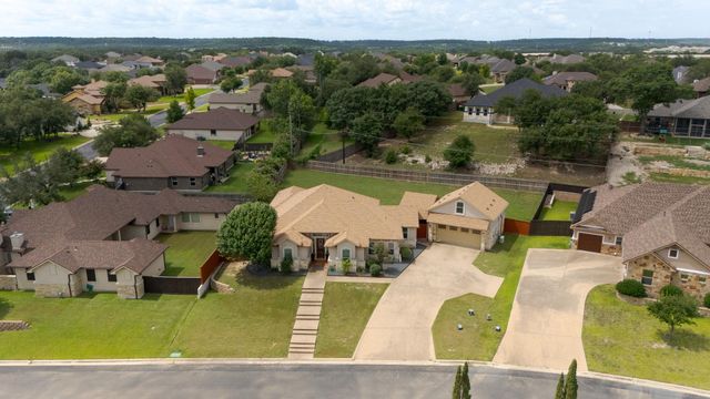 1135 Redleaf DR, Nolanville, TX 76559