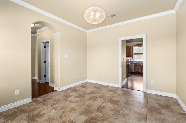 1135 Redleaf DR, Nolanville, TX 76559