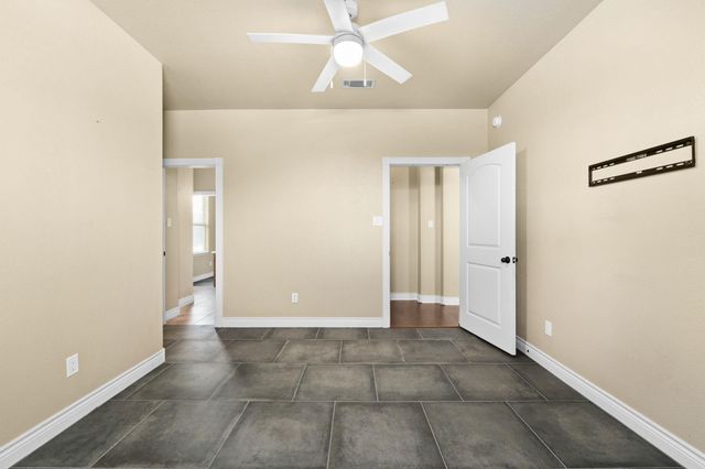 1135 Redleaf DR, Nolanville, TX 76559