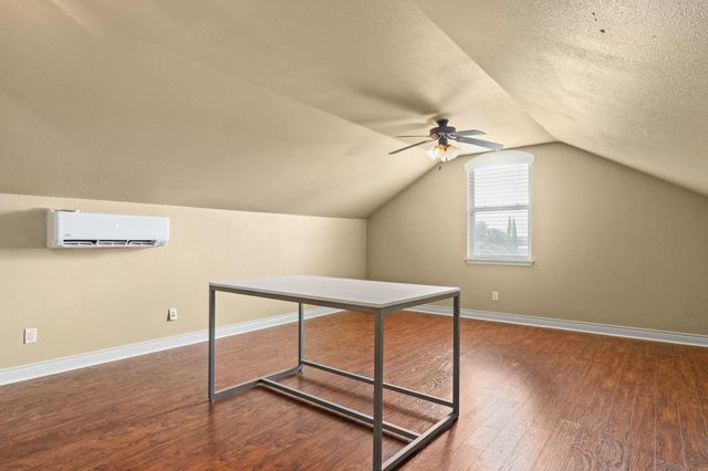 1135 Redleaf DR, Nolanville, TX 76559