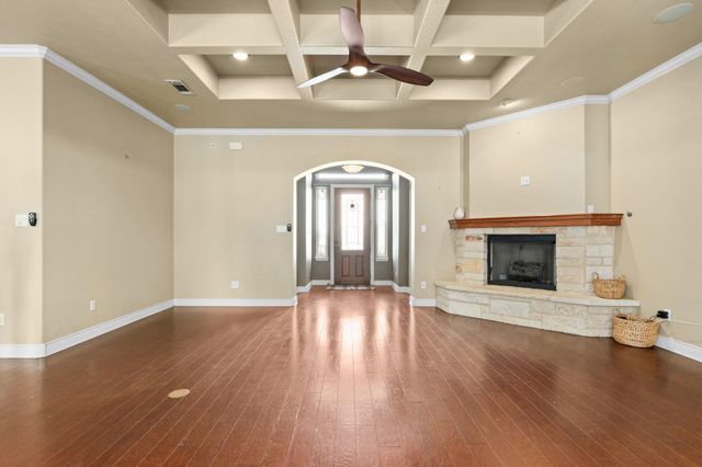 1135 Redleaf DR, Nolanville, TX 76559