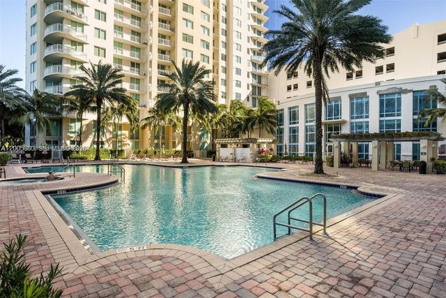 1745 E Hallandale Beach Blvd 301W, Hallandale Beach, FL 33009