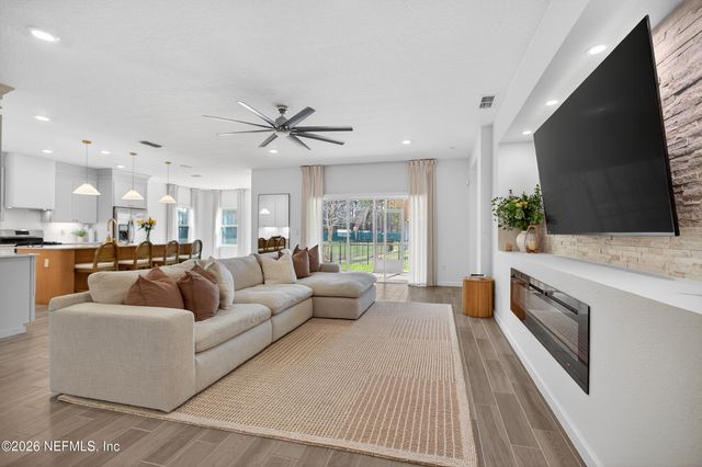 3806 FEATHERSTONE Court, Middleburg, FL 32068