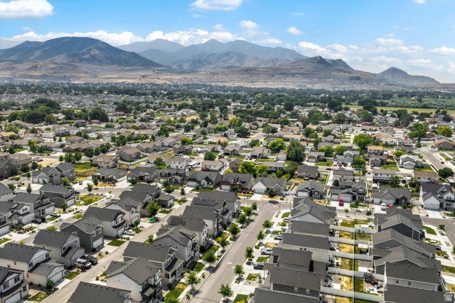 7831 W KING TOP RD, Magna, UT 84044
