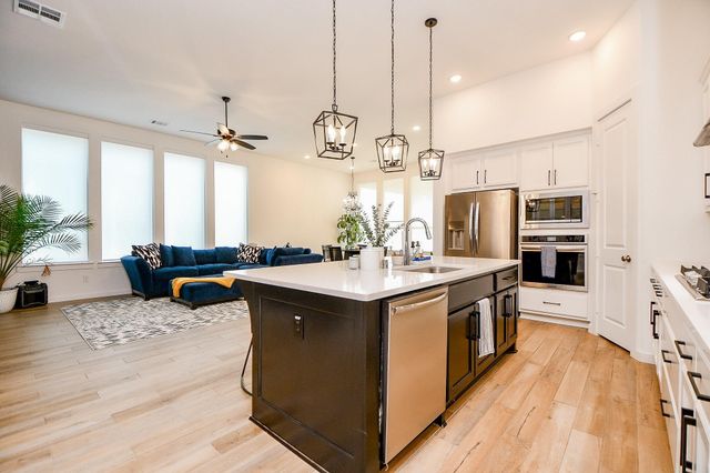 5102 Pomegranate Path, Manvel, TX 77578