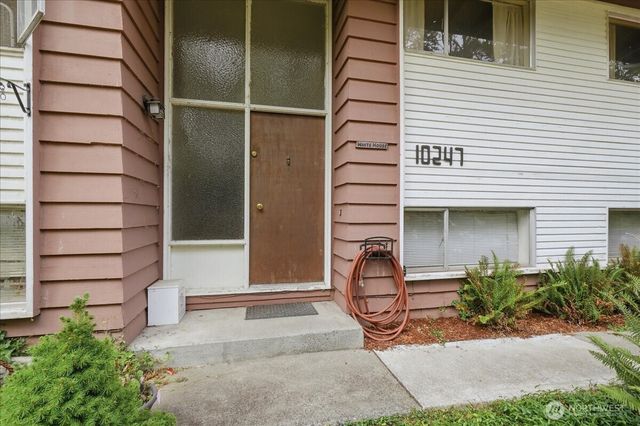 10247 10th Avenue S, Seattle, WA 98168