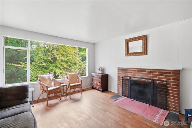 10247 10th Avenue S, Seattle, WA 98168