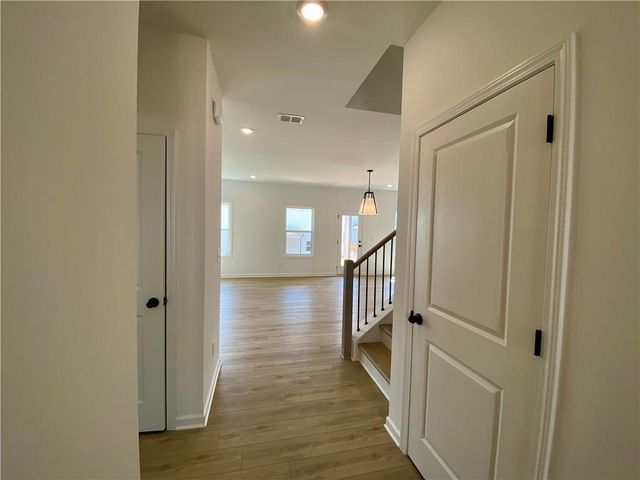 5328 Frontier Court, Flowery Branch, GA 30542