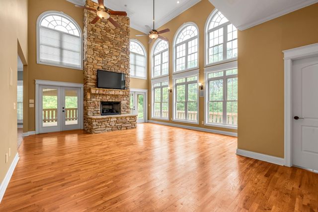 204 Hickory Meadows Drive, Richmond, KY 40475
