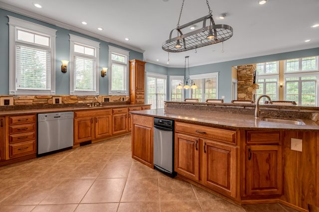 204 Hickory Meadows Drive, Richmond, KY 40475