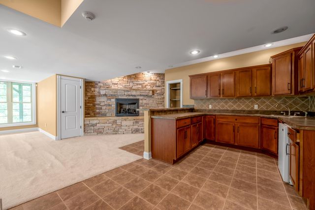 204 Hickory Meadows Drive, Richmond, KY 40475
