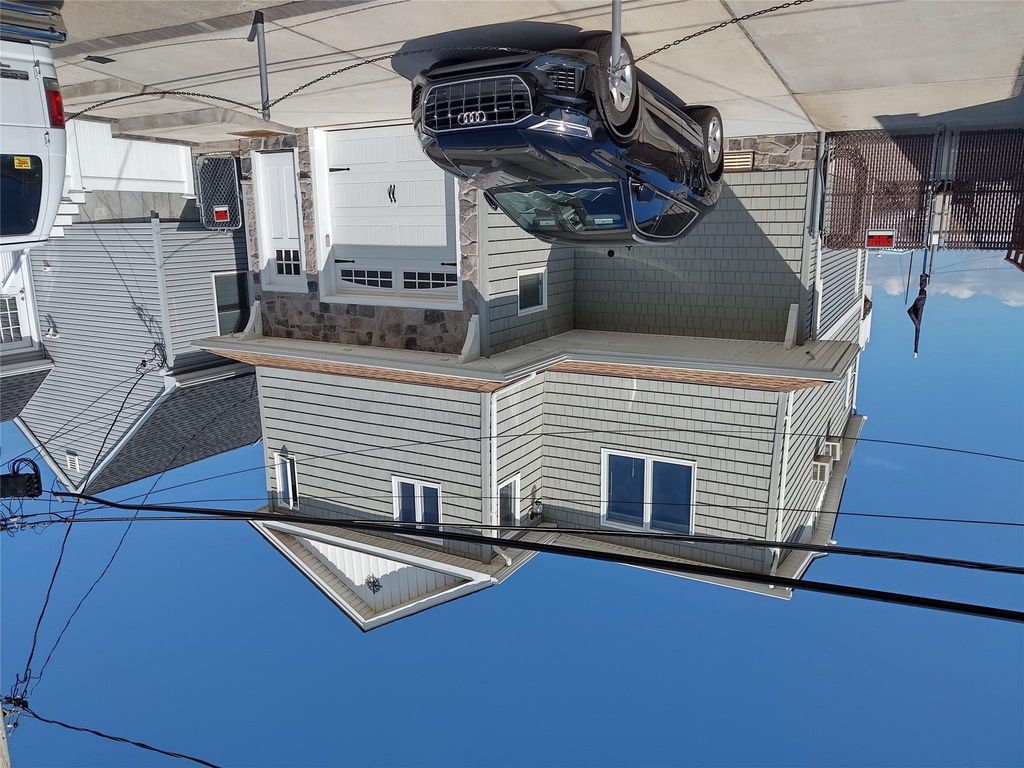 10 James Street S, East Rockaway, NY 11518