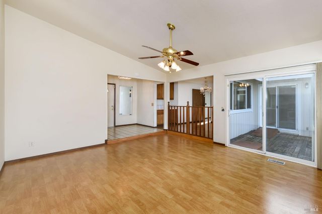 1068 San Francisco Way, Rohnert Park, CA 94928