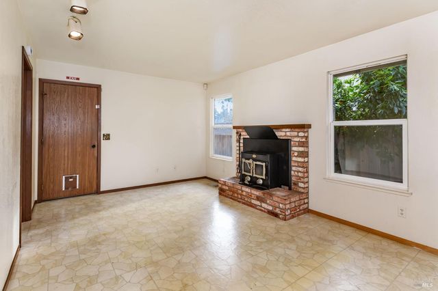 1068 San Francisco Way, Rohnert Park, CA 94928