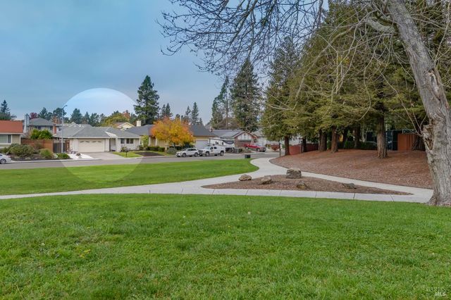 1068 San Francisco Way, Rohnert Park, CA 94928