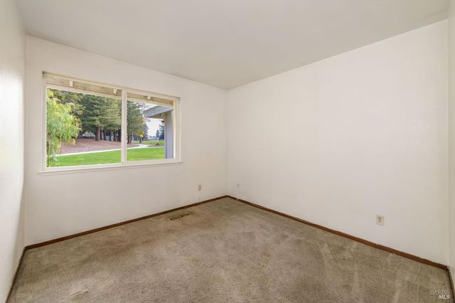 1068 San Francisco Way, Rohnert Park, CA 94928