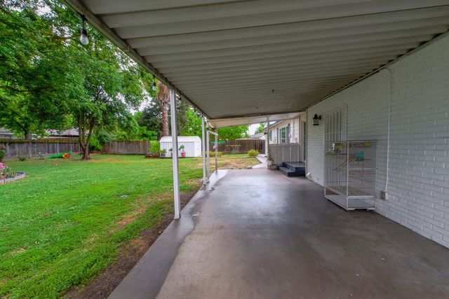 2952 Tahoe Dr, Merced, CA 95340