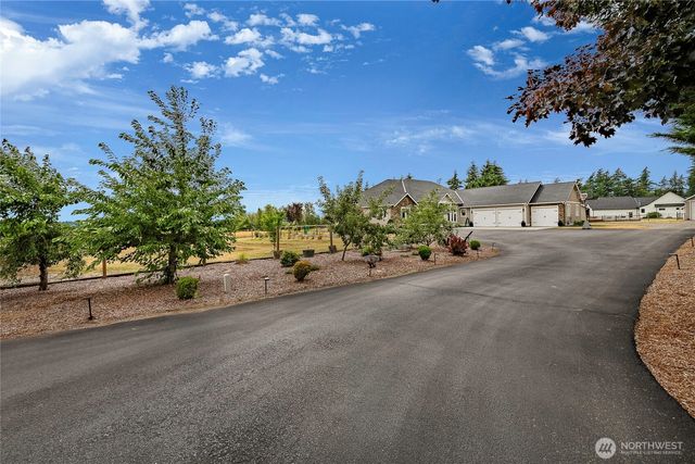 7969 Rodeo Drive, Lynden, WA 98264